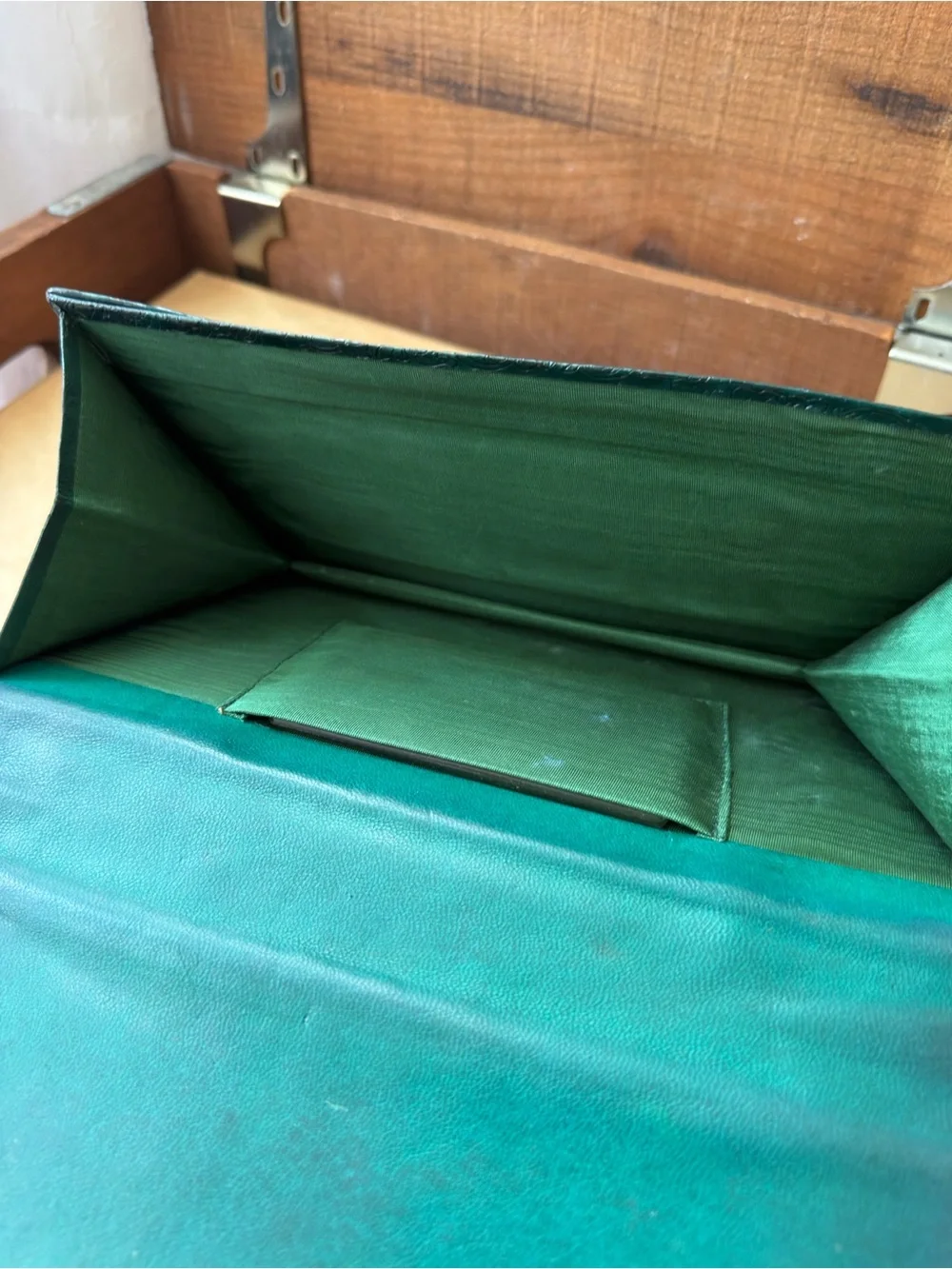 Vintage mid-century Florentine green & gold leather embossed bag w mirror